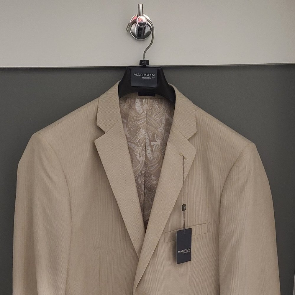 New With Tags Size 40L Madison Jacket in Tan